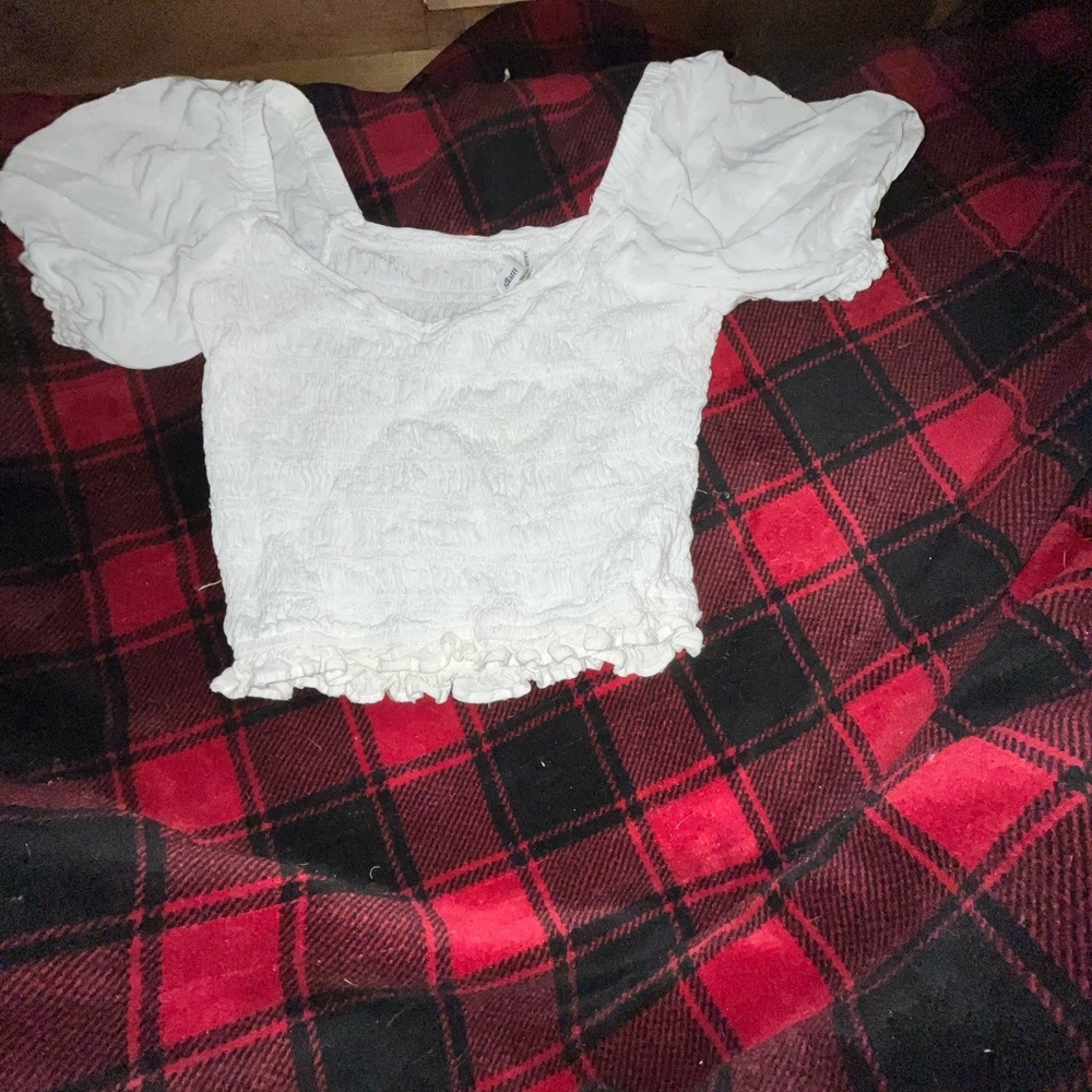 Cropped shein shirt.
